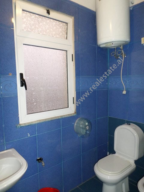 Büro zur miete in der nähe des Blloku-gebiets, Tirana, albanien (8)