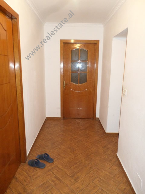 Apartamento de dois quartos à venda na rua myslym shyri, em Tirana, albânia