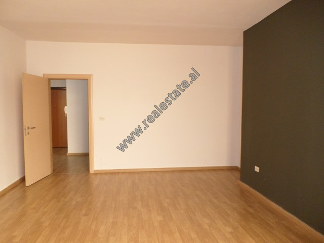 Apartament me një dhomë gjumi për shitje pranë qendrës së tiranës, shqipëri (trs-1018-48e) (5)
