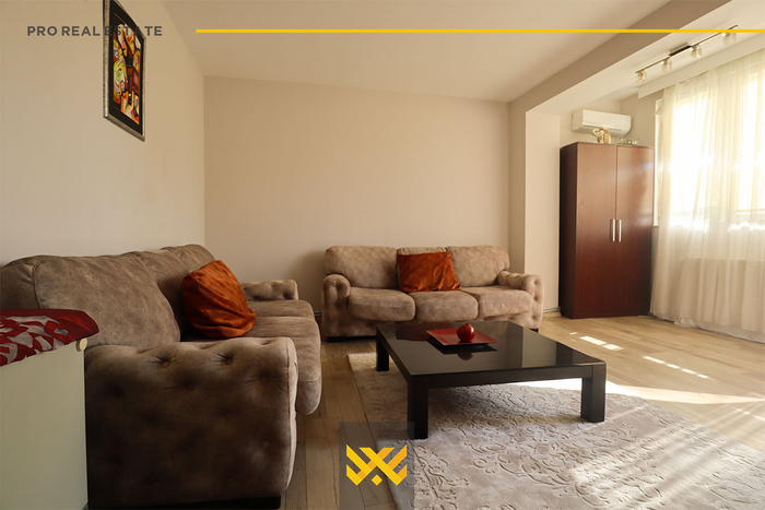Banesë-zyre 80m² me #qira në qendër.