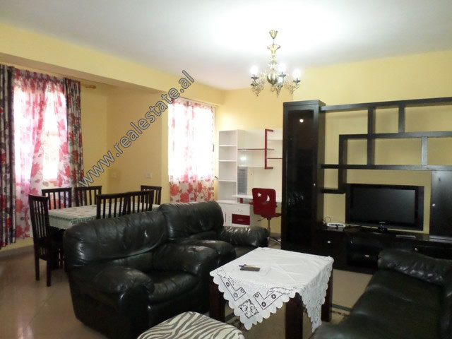 Two bedroom apartment for rent in zogu i zi area in Tirana, albania (4)