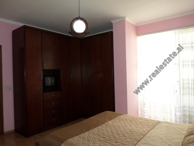 Apartament me dy dhoma gjumi për shitje në rrugën elbasani në Tiranë, shqipëri (trs-918-37e) (7)