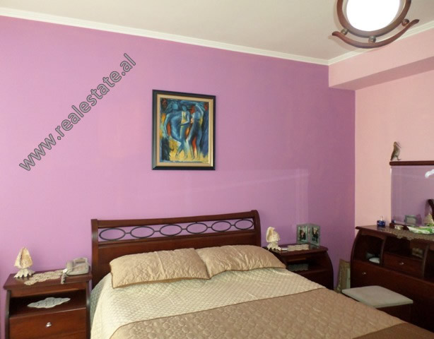 Apartament me dy dhoma gjumi për shitje në rrugën elbasani në Tiranë, shqipëri (trs-918-37e) (8)