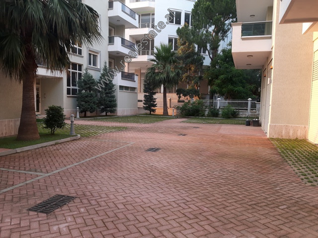 Apartamento de tres habitaciones en venta en la zona uji i ftohte en Vlora (vls-818-1e) (8)