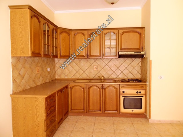 Zwei-zimmer-wohnung zum verkauf in der don bosko-straße in Tirana, albanien (trs-718-71l) (3)