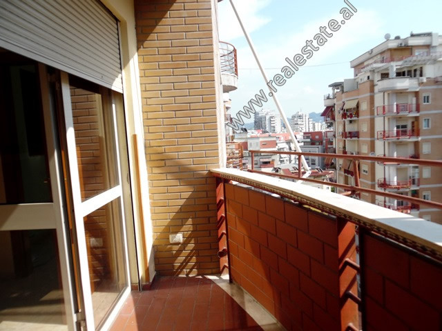 Zwei-zimmer-wohnung zum verkauf in der don bosko-straße in Tirana, albanien (trs-718-71l) (7)