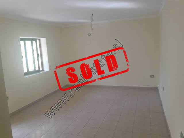 One bedroom apartment for sale in 25 nentori street in Elbasan (els-718-1e)