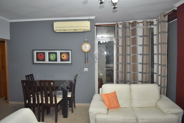Appartement de deux chambres à louer près de la rue barrikadave à Tirana, albanie (trr-518-68d) (2)