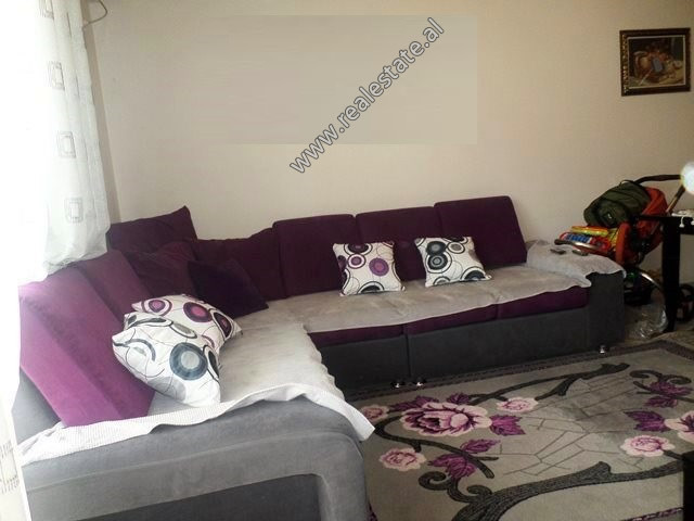 Einzimmerwohnung zum verkauf in der kavaja-straße in Tirana, albanien (trs-518-7l)