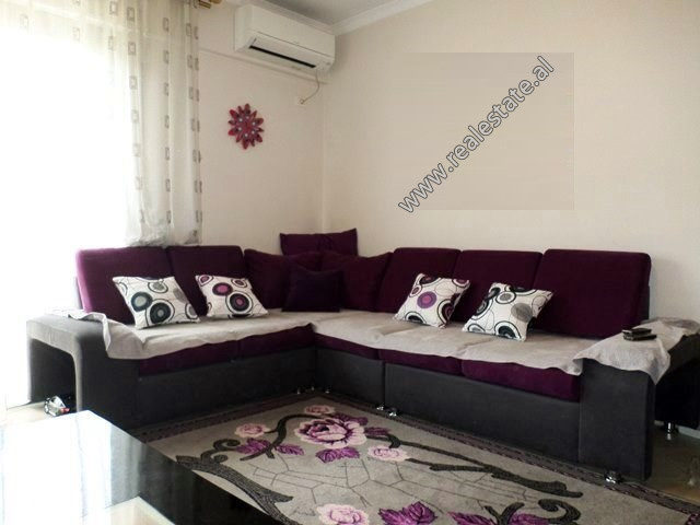 Einzimmerwohnung zum verkauf in der kavaja-straße in Tirana, albanien (trs-518-7l) (2)