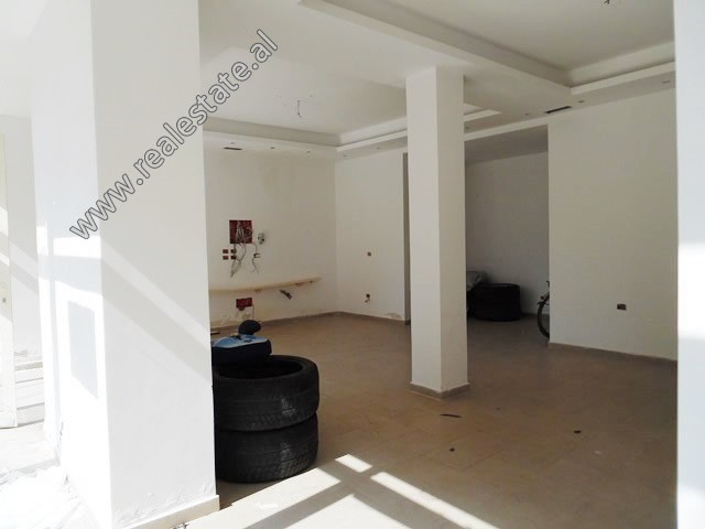 Geschäft zu vermieten in frederik shiroka straße in Tirana, albanien (trr-418-58l) (4)