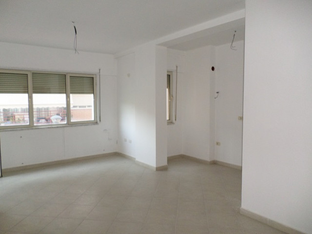 Drei-zimmer-wohnung zum verkauf im liqeni i madh gebiet in Tirana, albanien (trs-418-24a) (2)