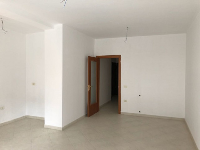 Drei-zimmer-wohnung zum verkauf im liqeni i madh gebiet in Tirana, albanien (trs-418-24a) (8)