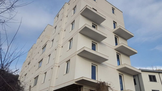 Edifício de 5 andares à venda no condado de lezha, albânia (les-318-1a)