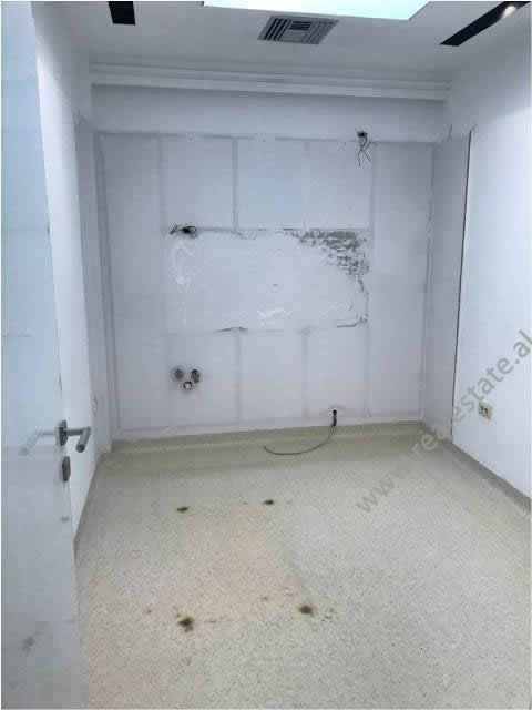 Espace commercial à vendre dans les twin towers de Tirana, albanie (trs-218-41r) (8)