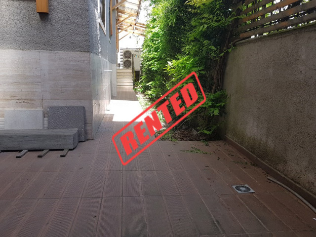 Apartament luksoz për qira në rrugën gjin bue shpata në Tiranë, shqipëri (trr-1017-16a)