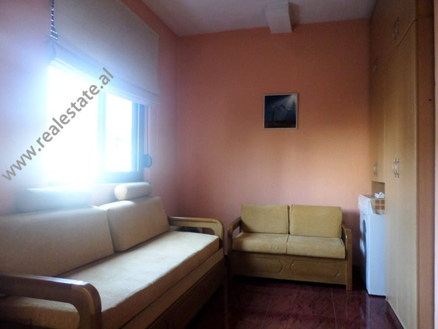 Apartamento de tres habitaciones en venta cerca del taivan complex en Tirana, albania (trs-617-67k) (5)