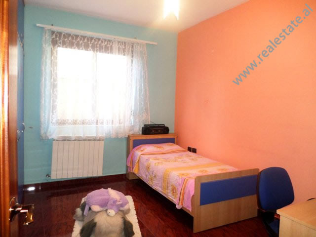 Apartamento de tres habitaciones en venta cerca del taivan complex en Tirana, albania (trs-617-67k) (7)