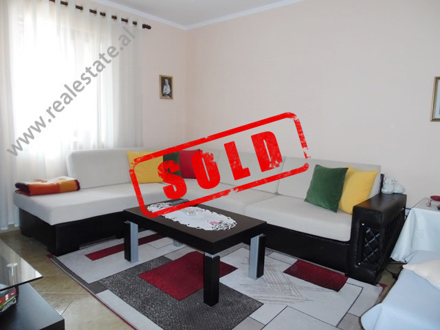 Apartament me dy dhoma gjumi për shitje në rrugën siri kodra në Tiranë, shqipëri (trs-417-2l)