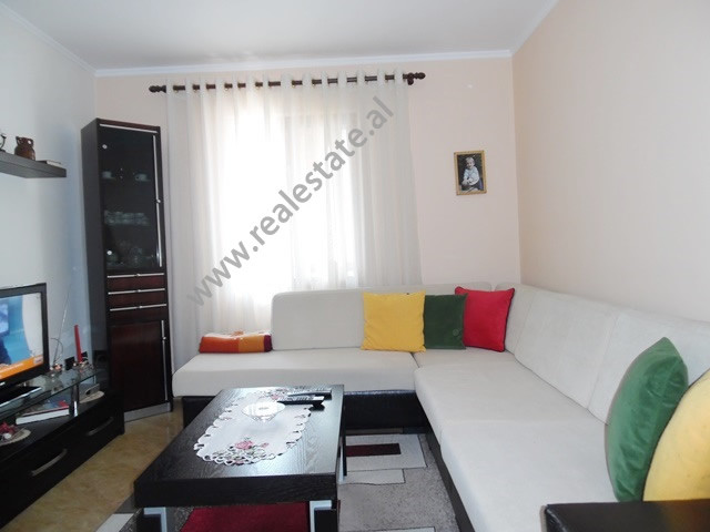 Apartament me dy dhoma gjumi për shitje në rrugën siri kodra në Tiranë, shqipëri (trs-417-2l)