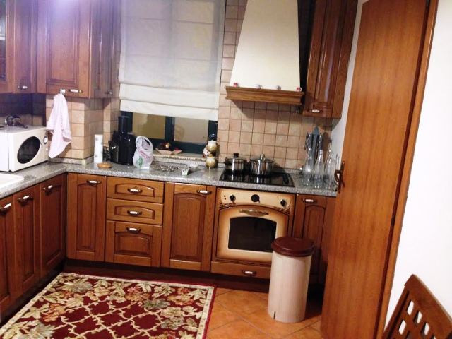 Trejë dhomë apartament për shitje në rrugën ibrahim rugova në Tiranë, shqipëri (trs-217-31a)