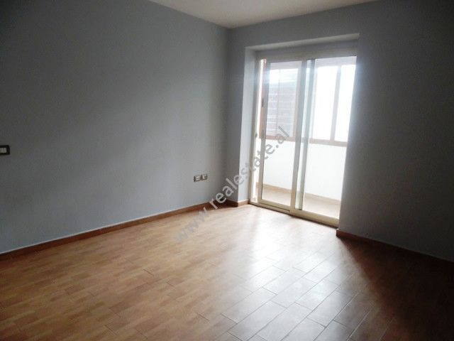 Office apartment for rent in abdyl frasheri street in Tirana, albania (trr-217-29d) (2)