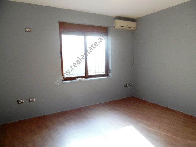 Office apartment for rent in abdyl frasheri street in Tirana, albania (trr-217-29d) (3)