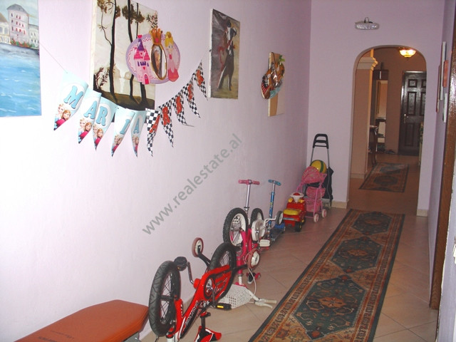 Appartamento con 3 camere da letto in affitto in via myslym shyri a Tirana, albania (trr-217-1d)
