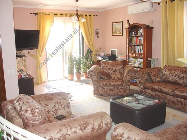 Appartamento con 3 camere da letto in affitto in via myslym shyri a Tirana, albania (trr-217-1d)