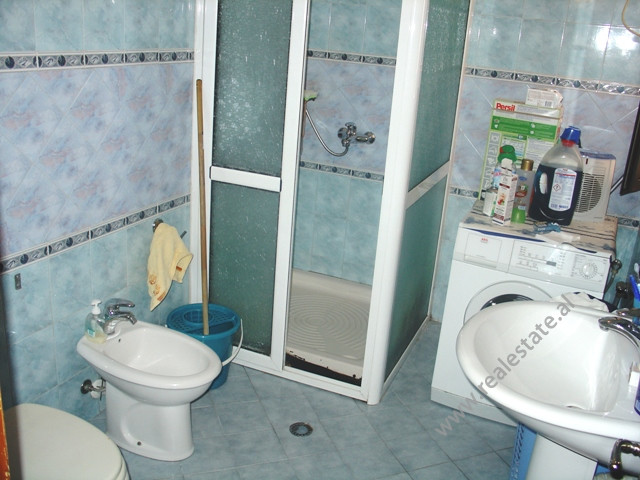 Appartamento con 3 camere da letto in affitto in via myslym shyri a Tirana, albania (trr-217-1d)