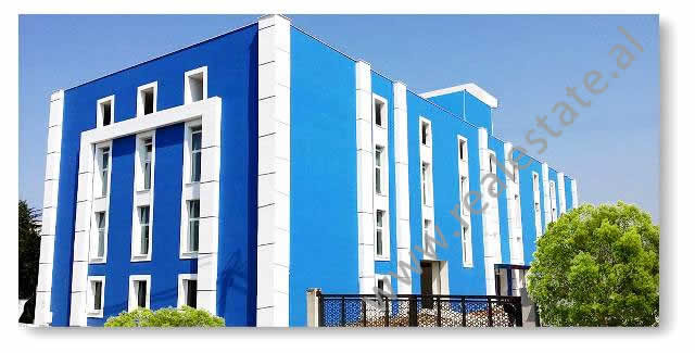 Edifício de 3 andares para alugar na área de shkozet em durres, albânia