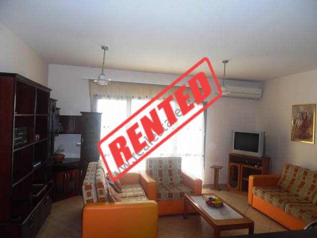 Appartamento con due camere da letto in affitto nella zona zogu zi a Tirana, albania (trr-1116-17l)