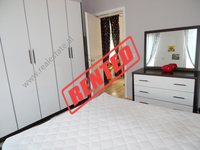 Appartamento con 3 camere da letto in affitto in via selim brahja a Tirana, albania (trr-1016-25d)