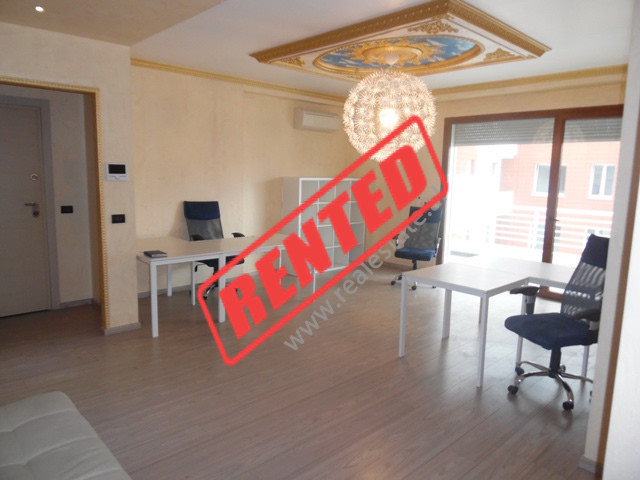 Ufficio in affitto in corso gjergj fishta a Tirana, albania (trr-1016-12k)