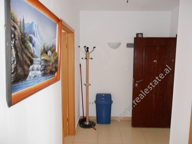 Një dhomë apartament për qira në rrugën myslym shyri në Tiranë, shqipëri (trr-816-3b)