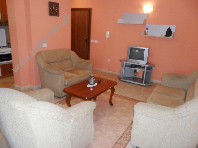 Zweizimmerwohnung in der george w. Bush-straße in Tirana, albanien (trr-716-50b) (2)
