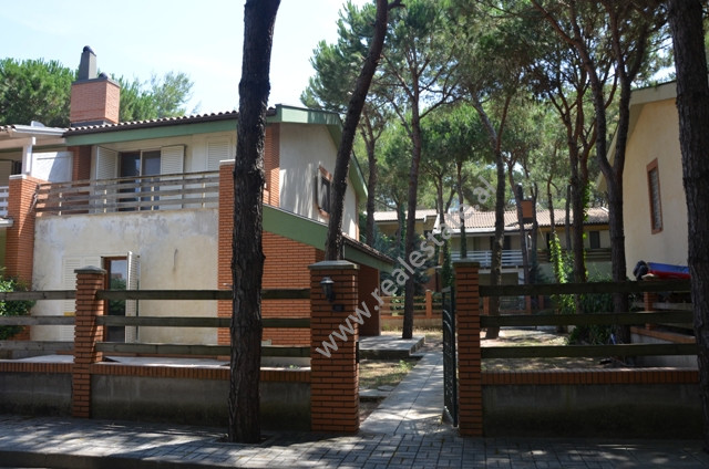 Villa su due piani in vendita vicino alla costa di golem a durres, albania (gls-716-1k) (3)