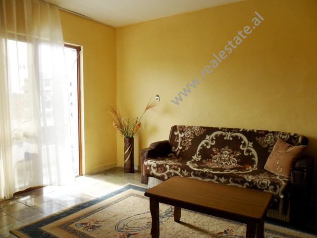 Ein-zimmer-wohnung zum verkauf in der muhamet gjollesha straße in Tirana, albanien (trs-516-26b)