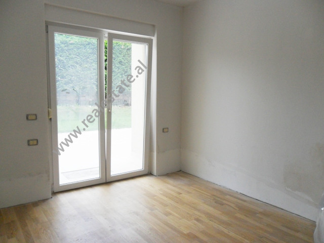 Apartament me dy dhoma gjumi për qira në touch of sun residence në Tiranë, shqipëri (trr-516-17b)