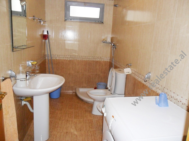 Apartamento de un dormitorio en alquiler en la zona zogu zi en Tirana, albania (trr-316-60b)