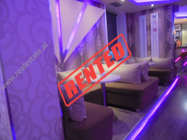 Coffe-bar in affitto molto vicino a via muhamet gjollesha a Tirana, albania (trr-316-23k)