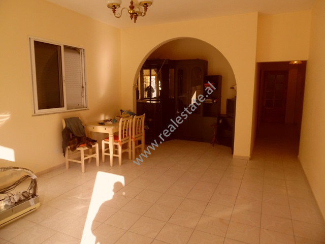 Three storey villa for rent in artan lenja street in Tirana, albania (trr-216-27k) (2)