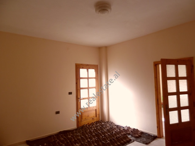 Three storey villa for rent in artan lenja street in Tirana, albania (trr-216-27k) (3)