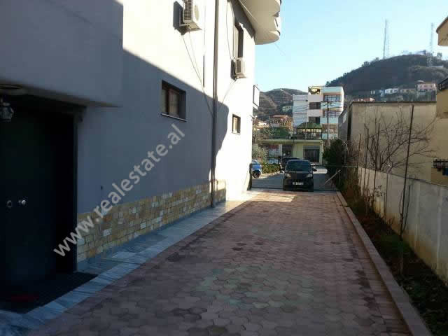 Villa su quattro piani in vendita a Tirana, vicino all'area misto mame, albania (trs-116-50b) (3)