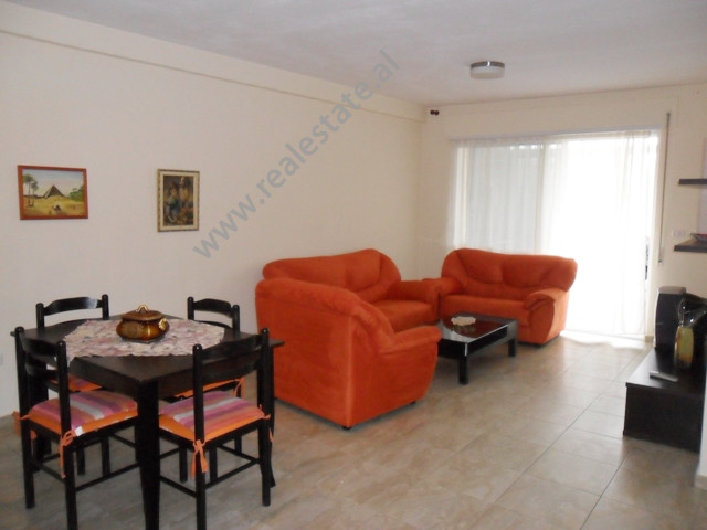 Appartement une chambre à louer à Tirana, près du botanik garden, albanie (trr-116-14b)