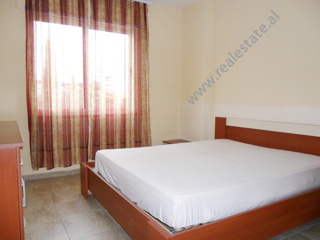 Appartement une chambre à louer à Tirana, près du botanik garden, albanie (trr-116-14b)
