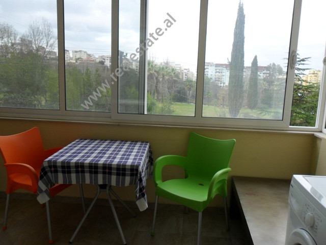 Appartement une chambre à louer à Tirana, près du botanik garden, albanie (trr-116-14b)