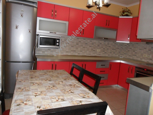 Zweizimmerwohnung zur miete in Tirana, in der nähe des zhan d ark boulevards, albanien (trr-1115-78b) (3)