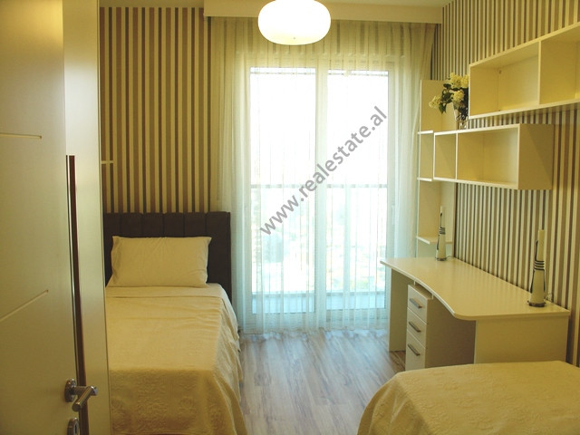 Apartament modern për qira në Tiranë, pranë stadiumit air albania