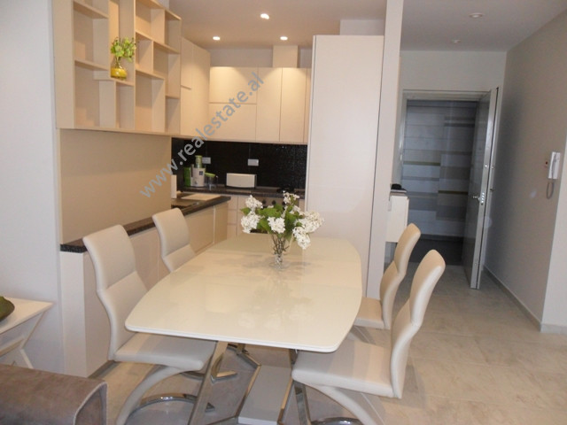 Apartament modern për qira në Tiranë, pranë stadiumit air albania
